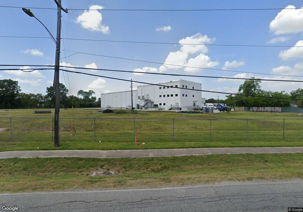 600 Victoria Dr, Houston, TX 77022 - photo 1