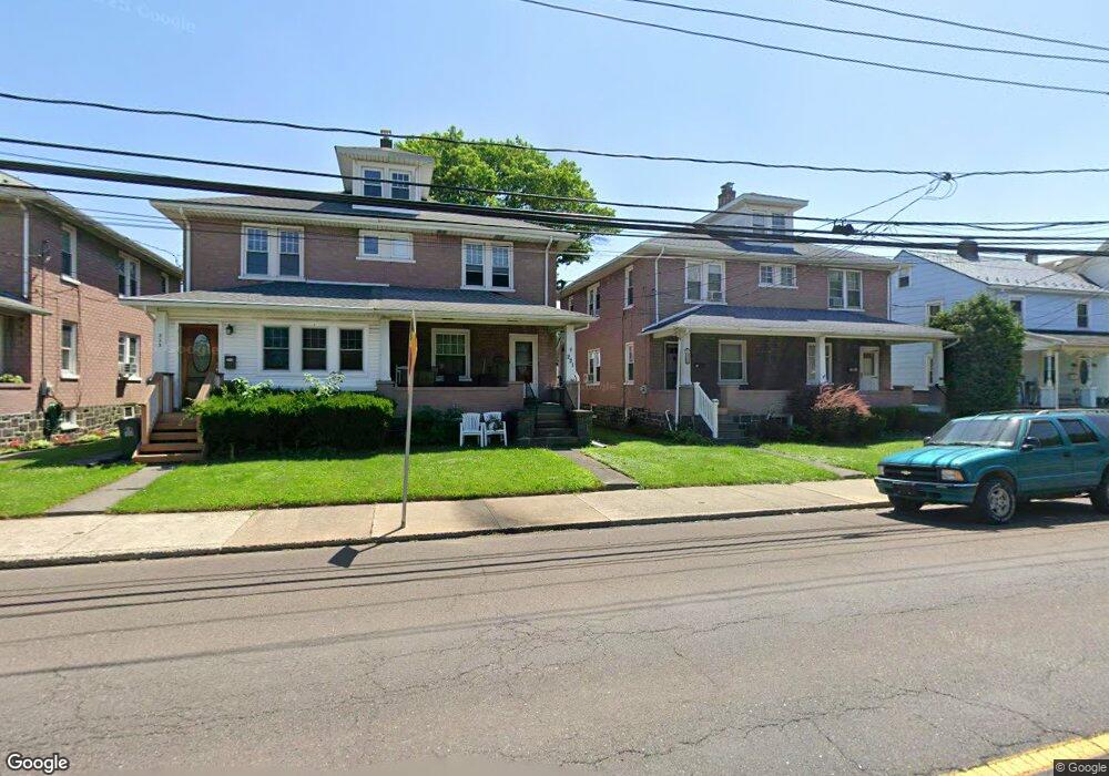 221 N Hellertown Ave, Quakertown, PA 18951 - photo 1