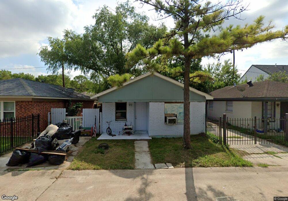 4522 Pecan Park Cir, Houston, TX 77018 - photo 1