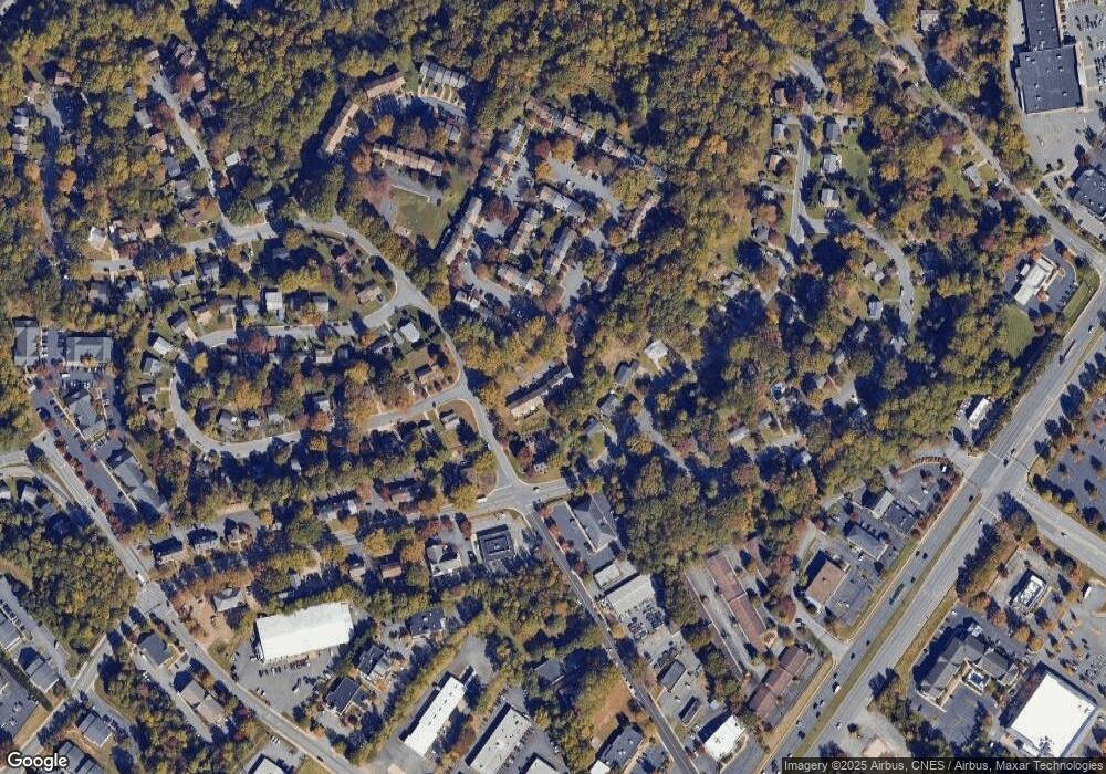 1386 Minor Ridge Ct, Charlottesville, VA 22901 - photo 1