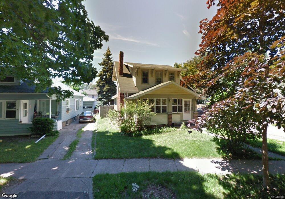 215 Greencroft Rd, Lansing, MI 48910 - photo 1