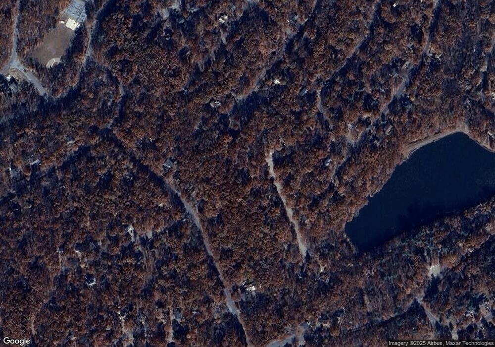 127 Bayberry Ct, East Stroudsburg, PA 18301 - photo 1