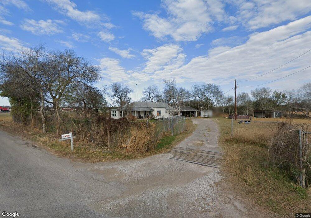 2035 Wofford Ln, Beeville, TX 78102 - photo 1