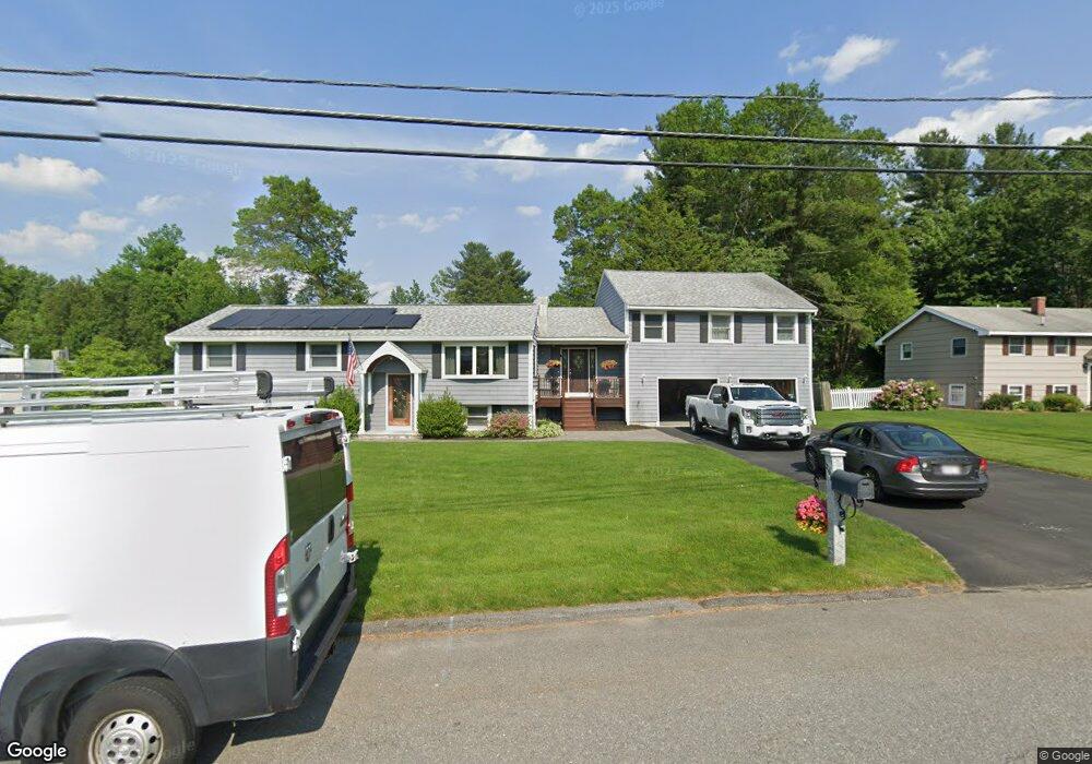 201 Patricia Ln, Dracut, MA 01826 - photo 1