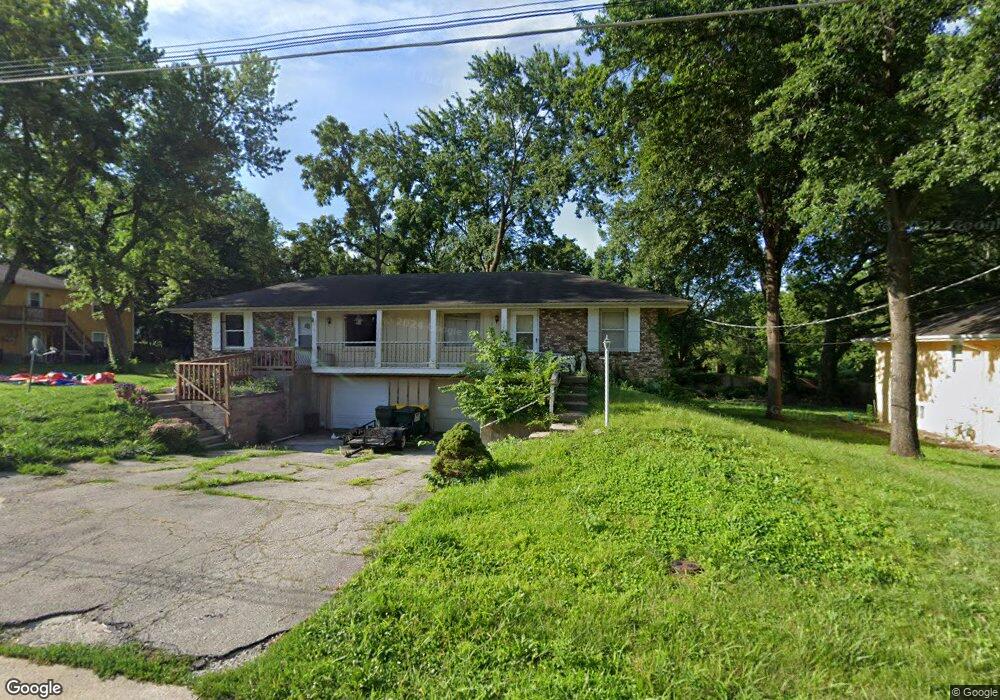 11413 W 55th Terrace, Shawnee, KS 66203 - photo 1