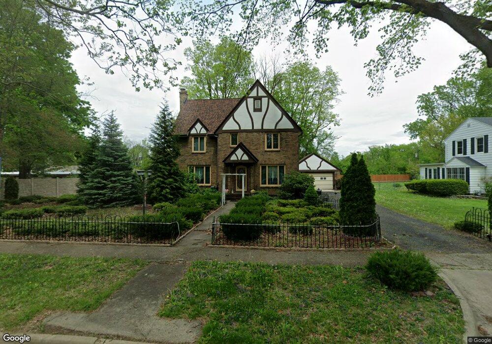 106 Lincoln Ave, Lincoln, IL 62656 - photo 1