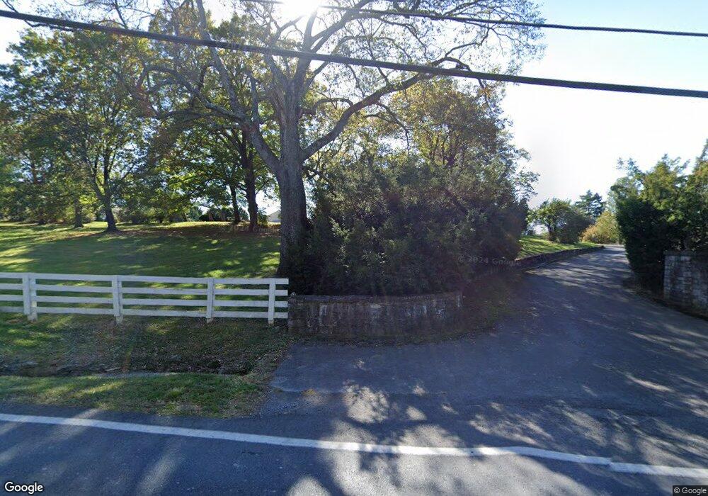 1616 Golf Course Rd, Martinsburg, WV 25405 - photo 1