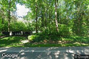 5537 Lakeshore Dr, Holland, MI 49424