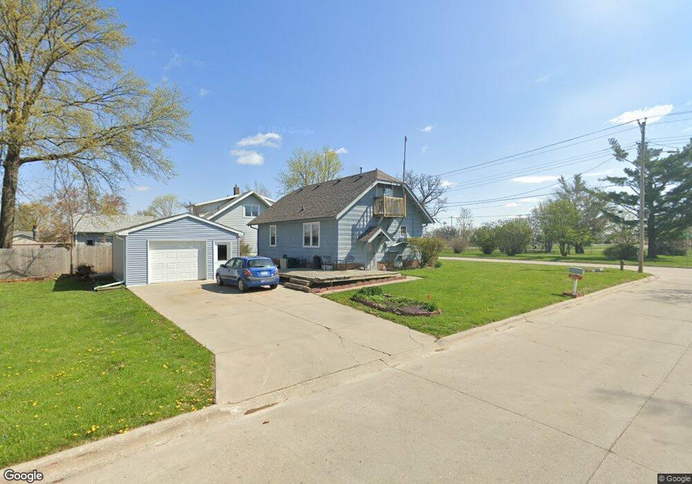 1601 1st St N, Newton, IA 50208 - photo 1