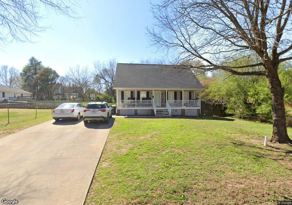 503 N 4th Ave, Siler City, NC 27344 - photo 1