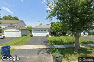 1621 Estate Cir, Naperville, IL 60565