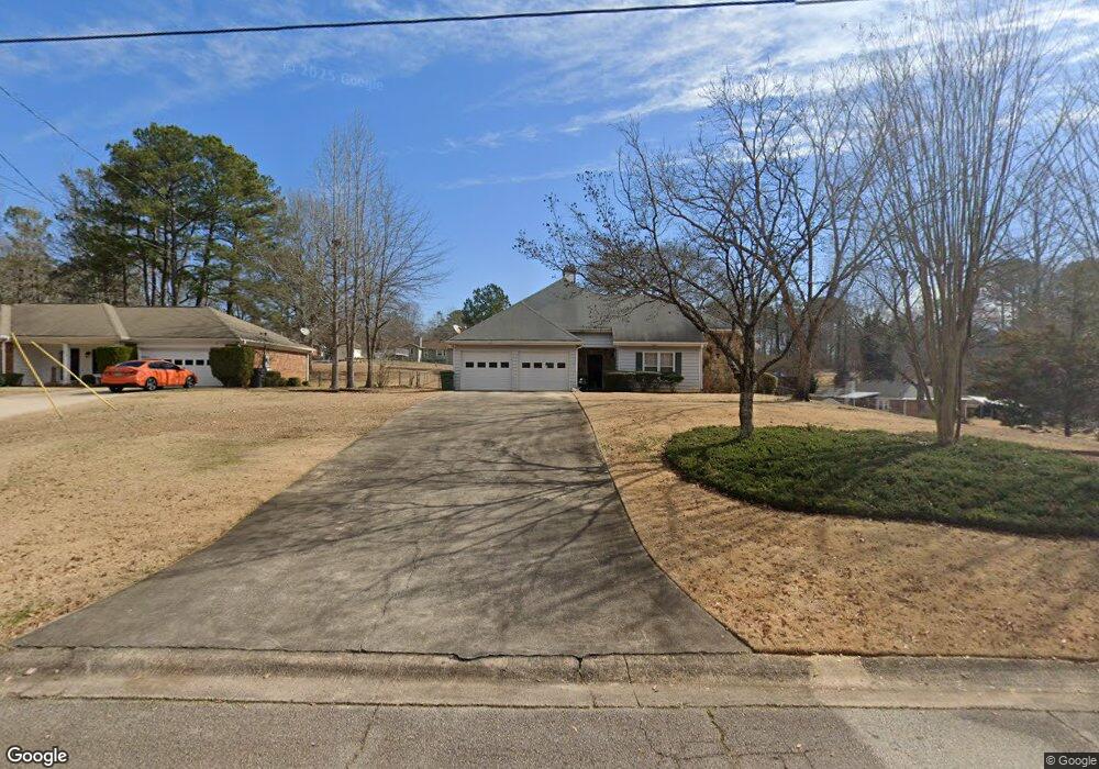 219 Robin Ln, Stockbridge, GA 30281 - photo 1
