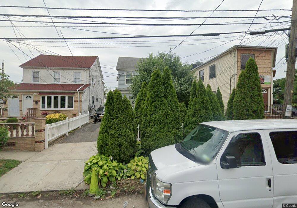 19704 Carpenter Ave, Hollis, NY 11423 - photo 1