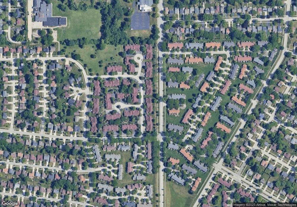 1465 Johnstown Ln unit 2004, Wheaton, IL 60189 - photo 1