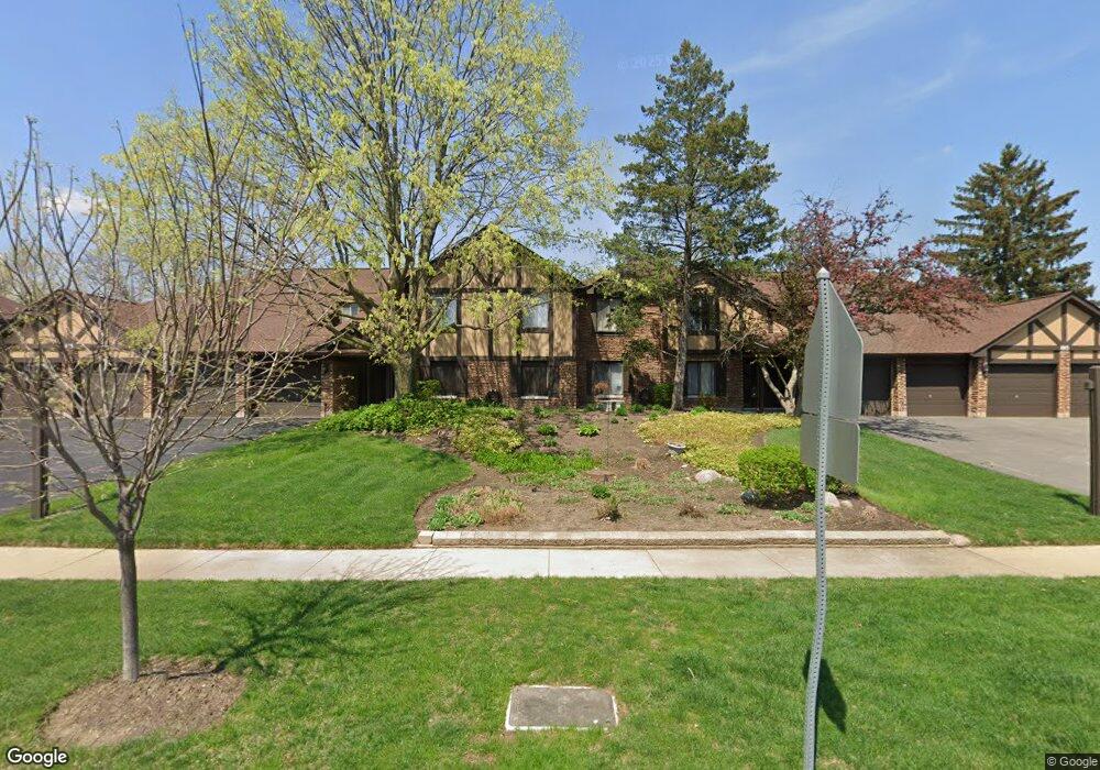 885 Farnham Ln unit D, Wheaton, IL 60189 - photo 1