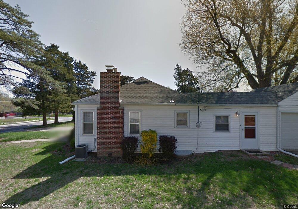 3119 SW 10th Ave, Topeka, KS 66604 - photo 1