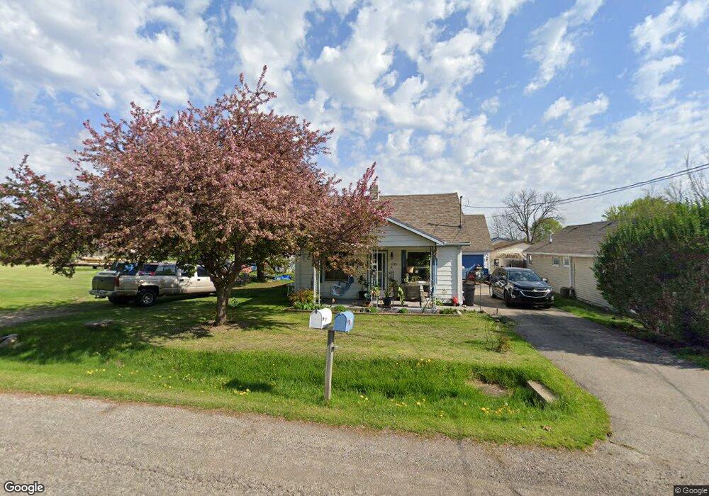 1134 W Parkwood Ave, Flint, MI 48507 - photo 1