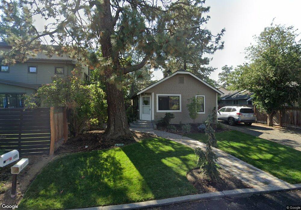 1315 NW Davenport Ave, Bend, OR 97701 - photo 1