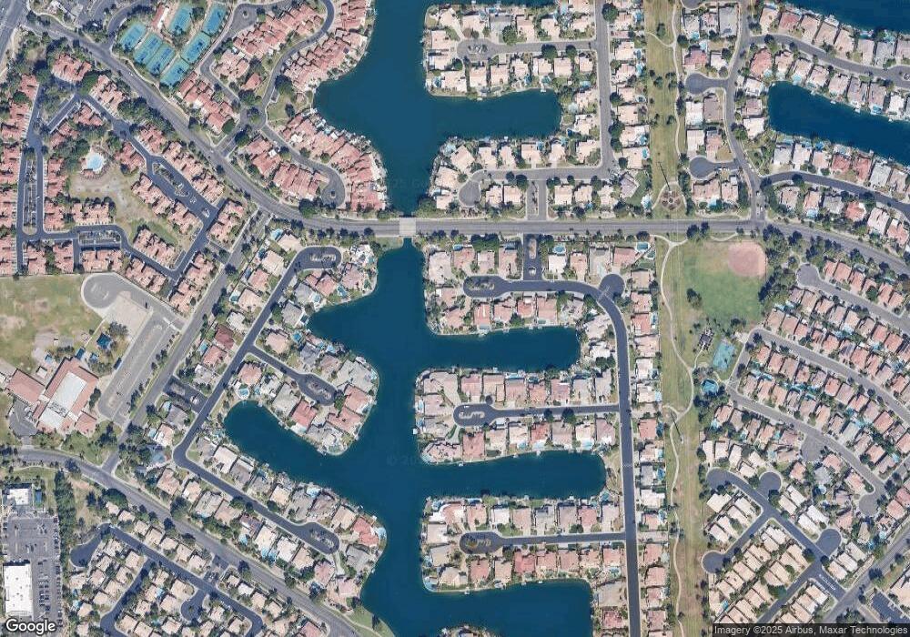 1833 E Cypress Tree Dr, Gilbert, AZ 85234 - photo 1