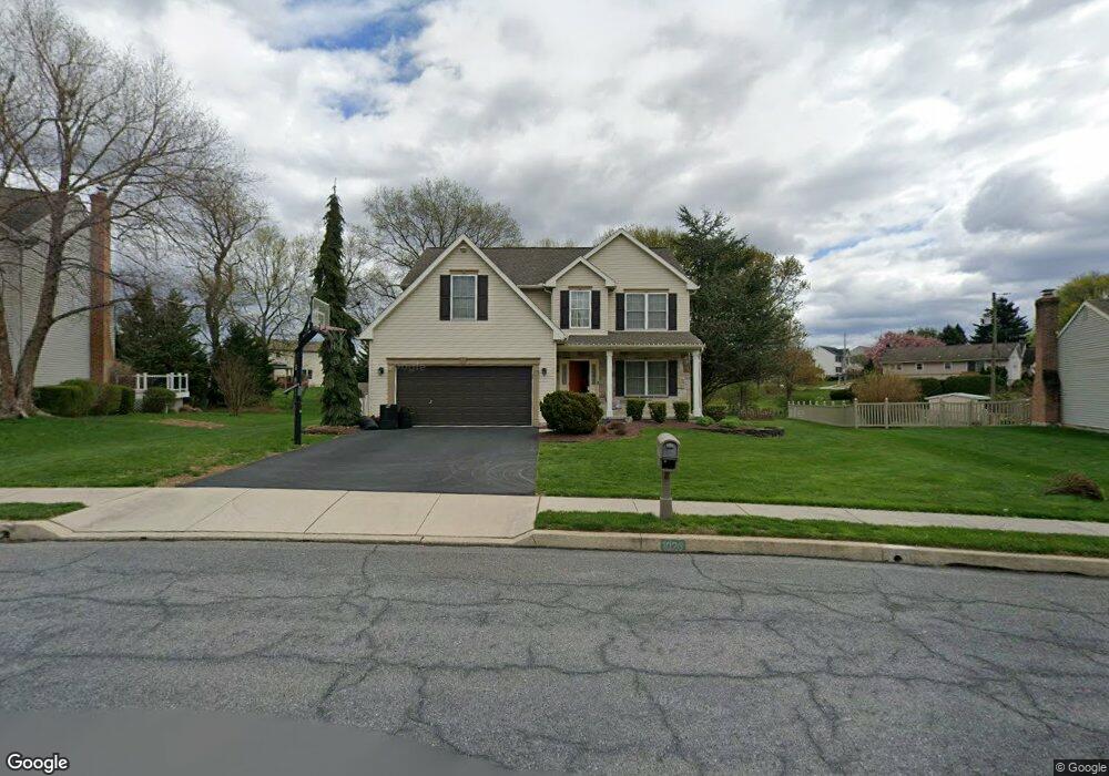 1026 Boeshore Cir, Reading, PA 19605 - photo 1