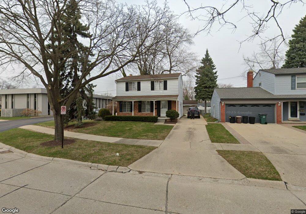 493 Langley Blvd, Clawson, MI 48017 - photo 1