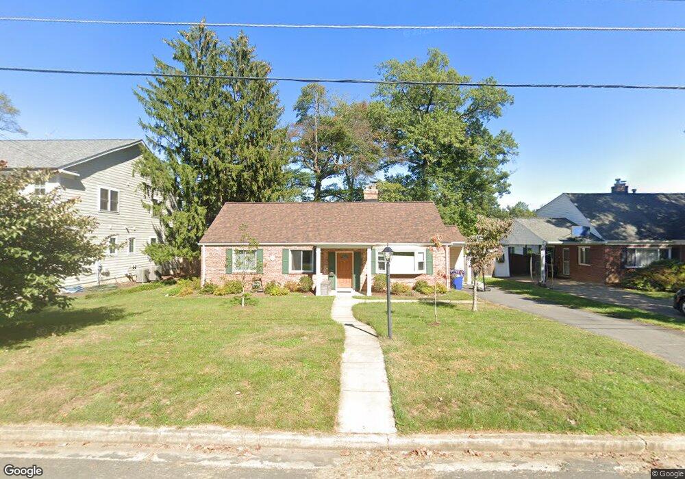 7222 Tod St, Falls Church, VA 22046 - photo 1
