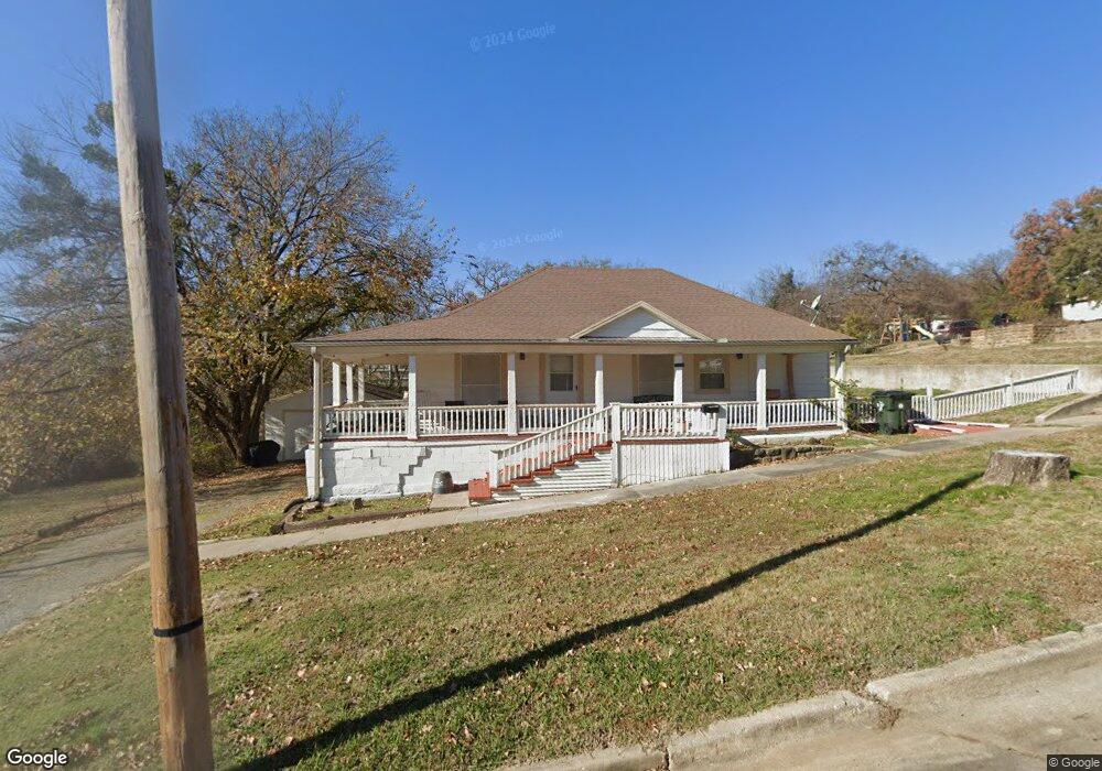 511 N 4th St, Henryetta, OK 74437 - photo 1