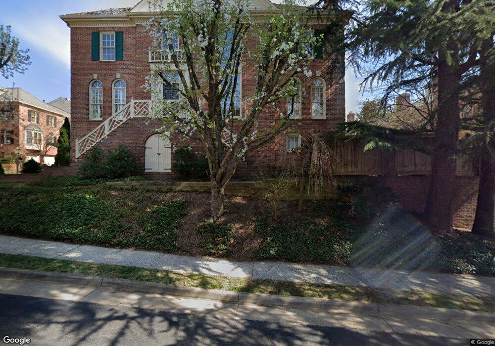 1511 Hampton Hill Cir, McLean, VA 22101 - photo 1