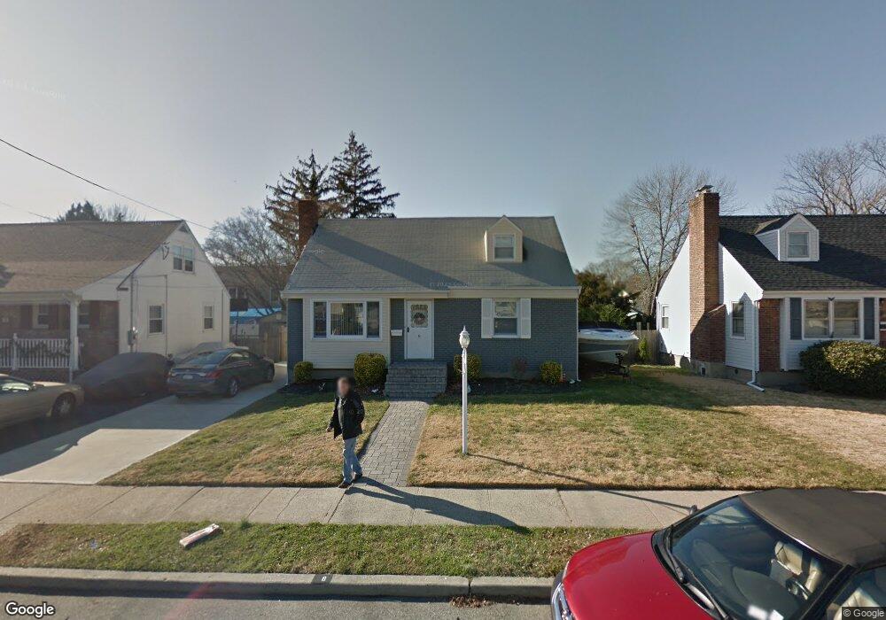 8 Ocean Ave, Bellmore, NY 11710 - photo 1