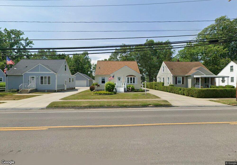 896 Nash Rd, North Tonawanda, NY 14120 - photo 1