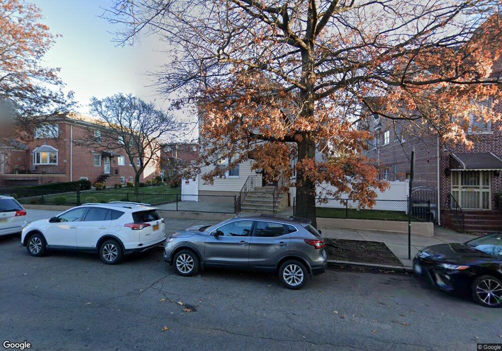 59-86 Grand Ave unit 2nd Fl, Flushing, NY 11378 - photo 1