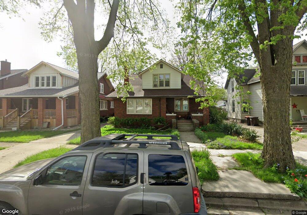512 N Mclean St, Lincoln, IL 62656 - photo 1