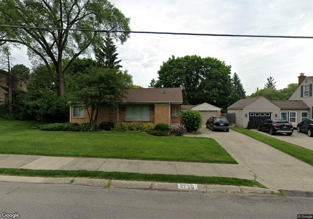 2730 Coventry Ct, Flint, MI 48503 - photo 1