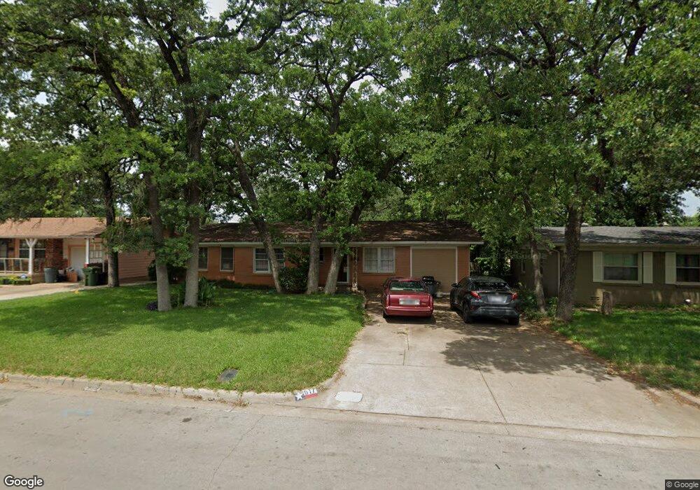 617 Buena Vista Dr, Hurst, TX 76053 - photo 1