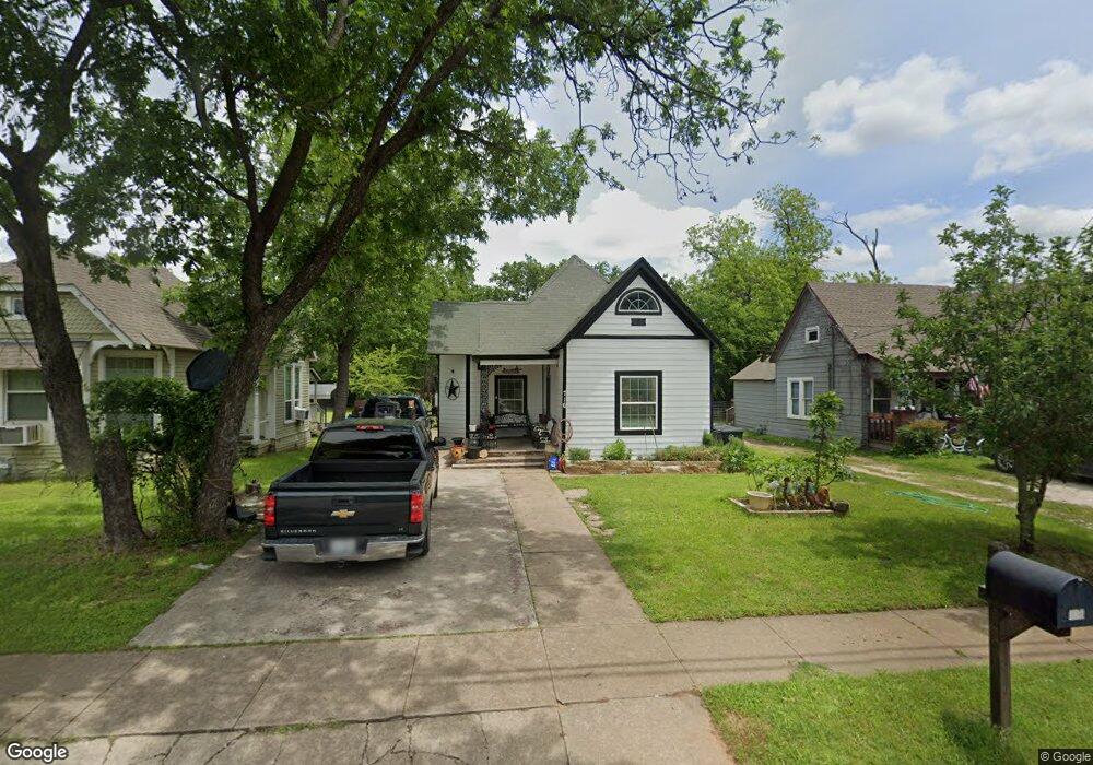 716 N Anglin St, Cleburne, TX 76031 - photo 1