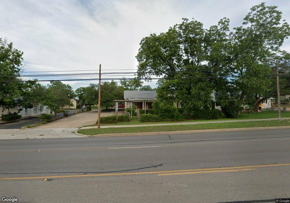 703 S Adams St, Fredericksburg, TX 78624 - photo 1