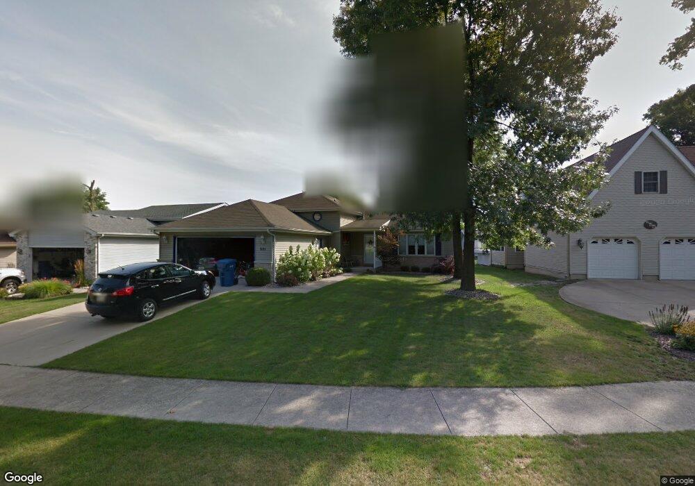 601 N Forest Ave, Griffith, IN 46319 - photo 1