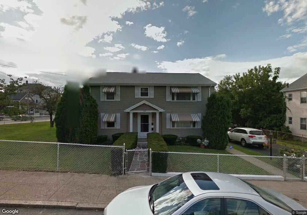 135 Wilcox St, Fall River, MA 02724 - photo 1