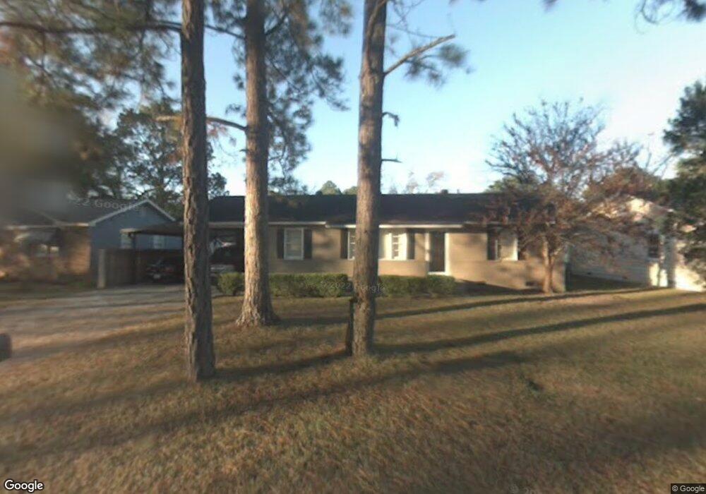 717 S Shadowlawn Dr, Albany, GA 31707 - photo 1