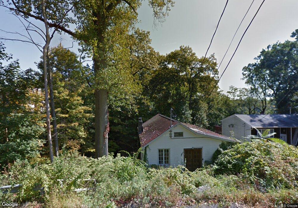 343 Lake Dr, Lake Peekskill, NY 10537 - photo 1