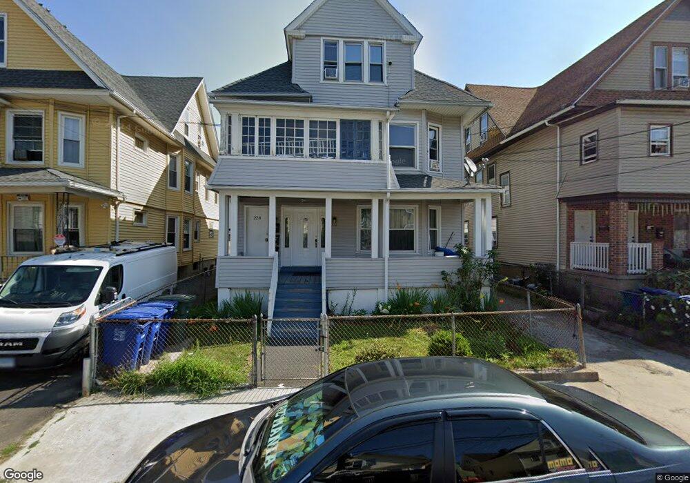 228 Parrott Ave, Bridgeport, CT 06606 - photo 1