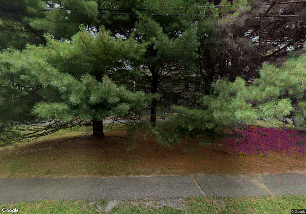 305 Maple St unit 305, Danvers, MA 01923 - photo 1