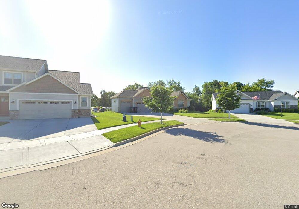 277 Silver Lake Trail, Oconomowoc, WI 53066 - photo 1