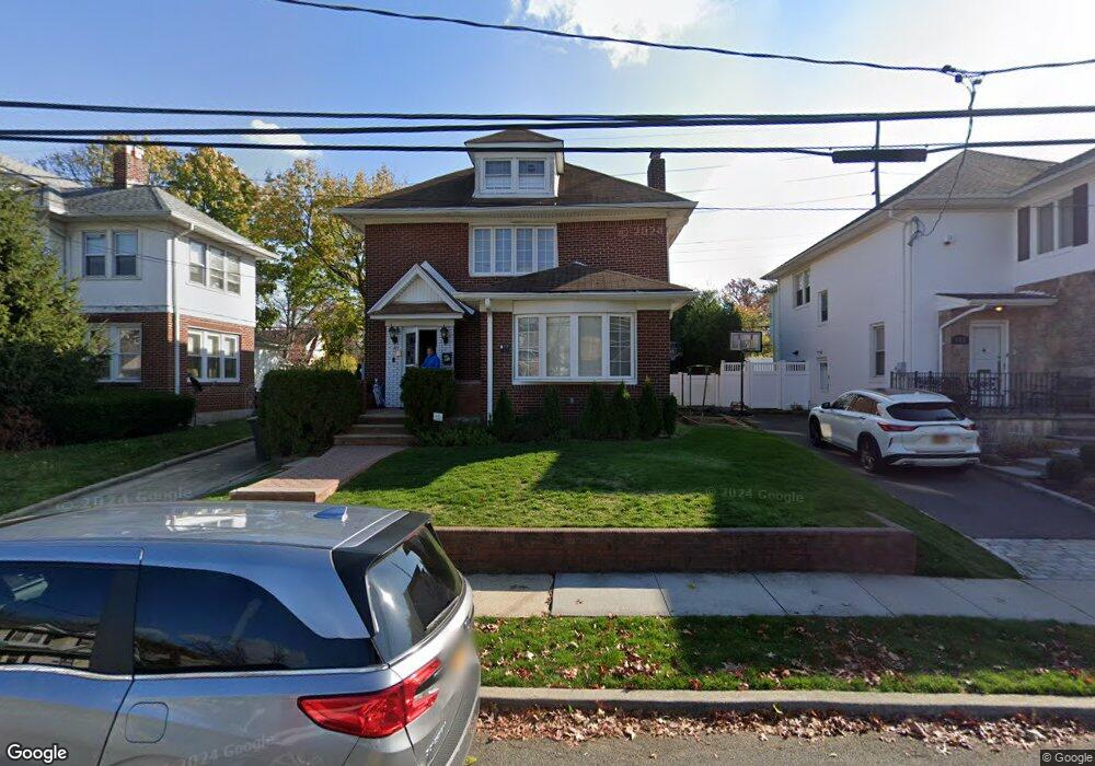 777 Hampton Rd, Woodmere, NY 11598 - photo 1