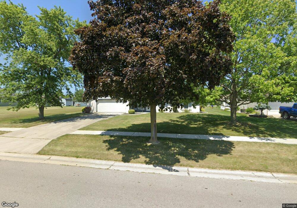 612 Murbach St, Archbold, OH 43502 - photo 1