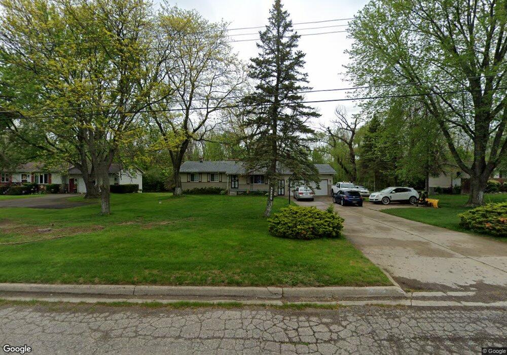 4102 Sheraton Dr, Flint, MI 48532 - photo 1