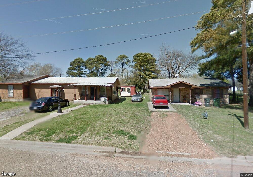 908 W 3rd St, Hearne, TX 77859 - photo 1