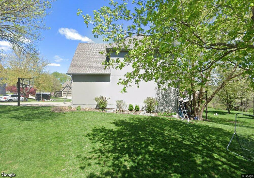 8351 Hallet St, Lenexa, KS 66215 - photo 1