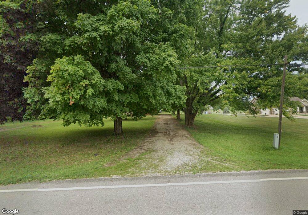 2235 N Court St, Circleville, OH 43113 - photo 1