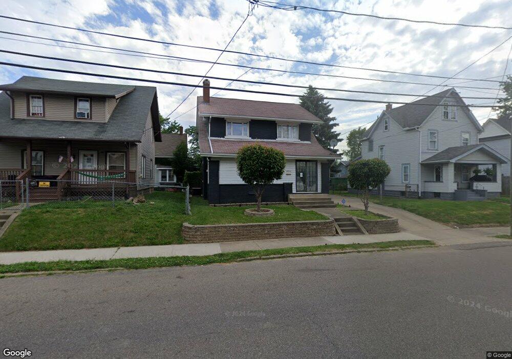 2831 11th St SW, Canton, OH 44710 - photo 1